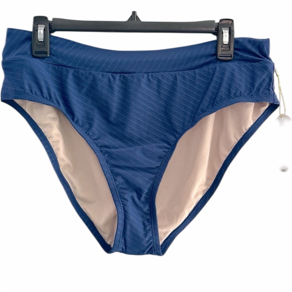 Women's Textured Hipster Bikini Bottoms
Size Large (Waist 17”) - NWT -